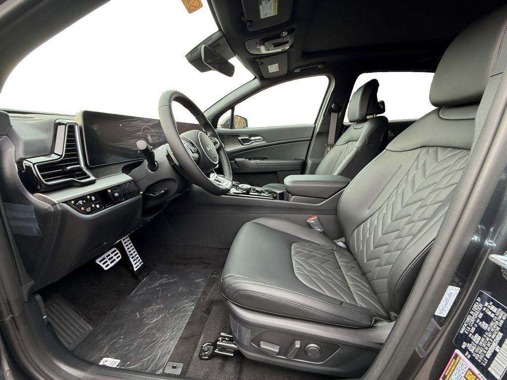 new 2025 Kia Sportage Plug-In Hybrid car, priced at $43,192