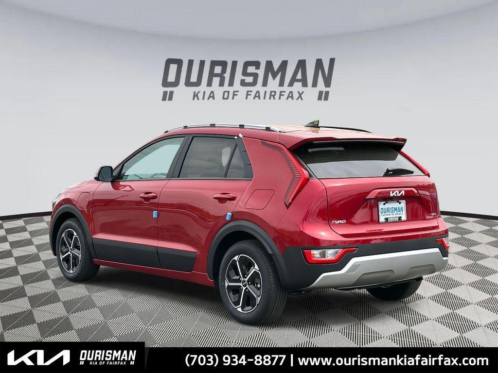 new 2025 Kia Niro Plug-In Hybrid car, priced at $32,914