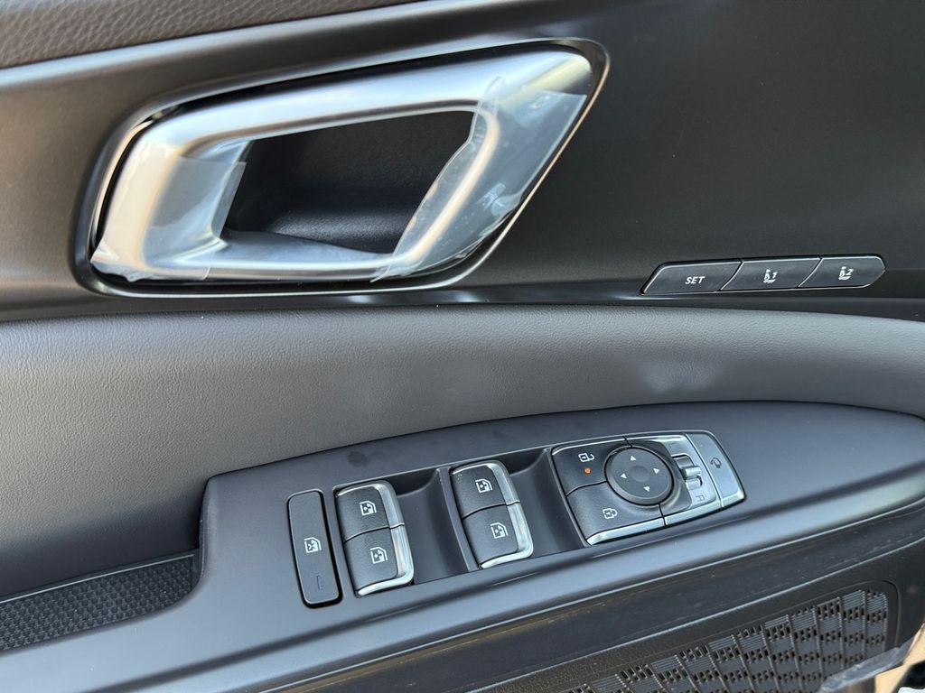 new 2026 Kia Carnival Hybrid car, priced at $53,237