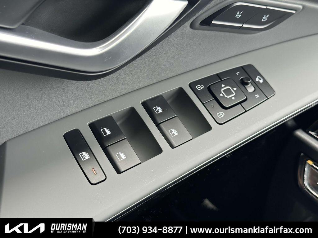 new 2025 Kia Niro car, priced at $32,801