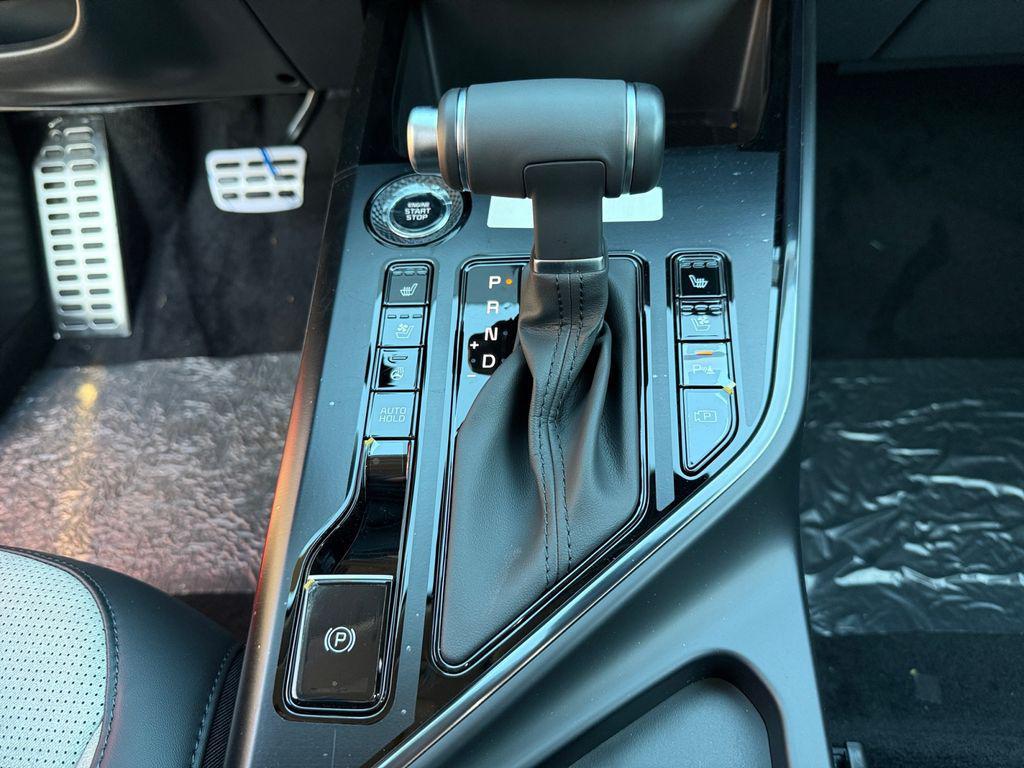 new 2025 Kia Niro car, priced at $35,201