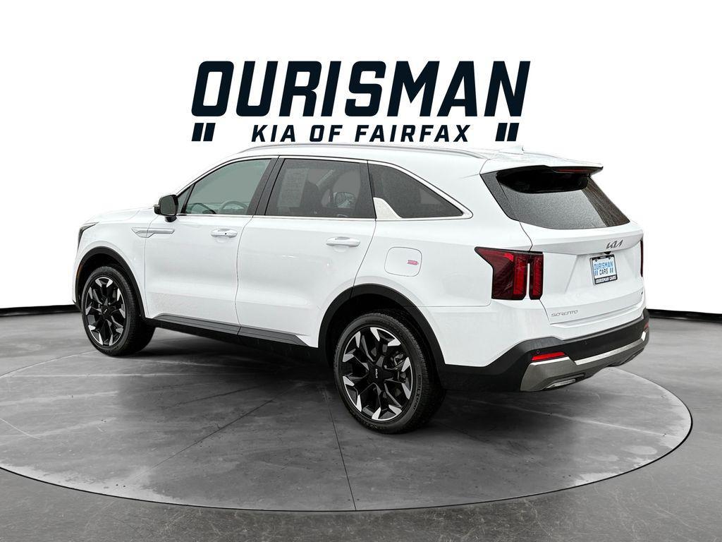 used 2025 Kia Sorento car, priced at $36,000