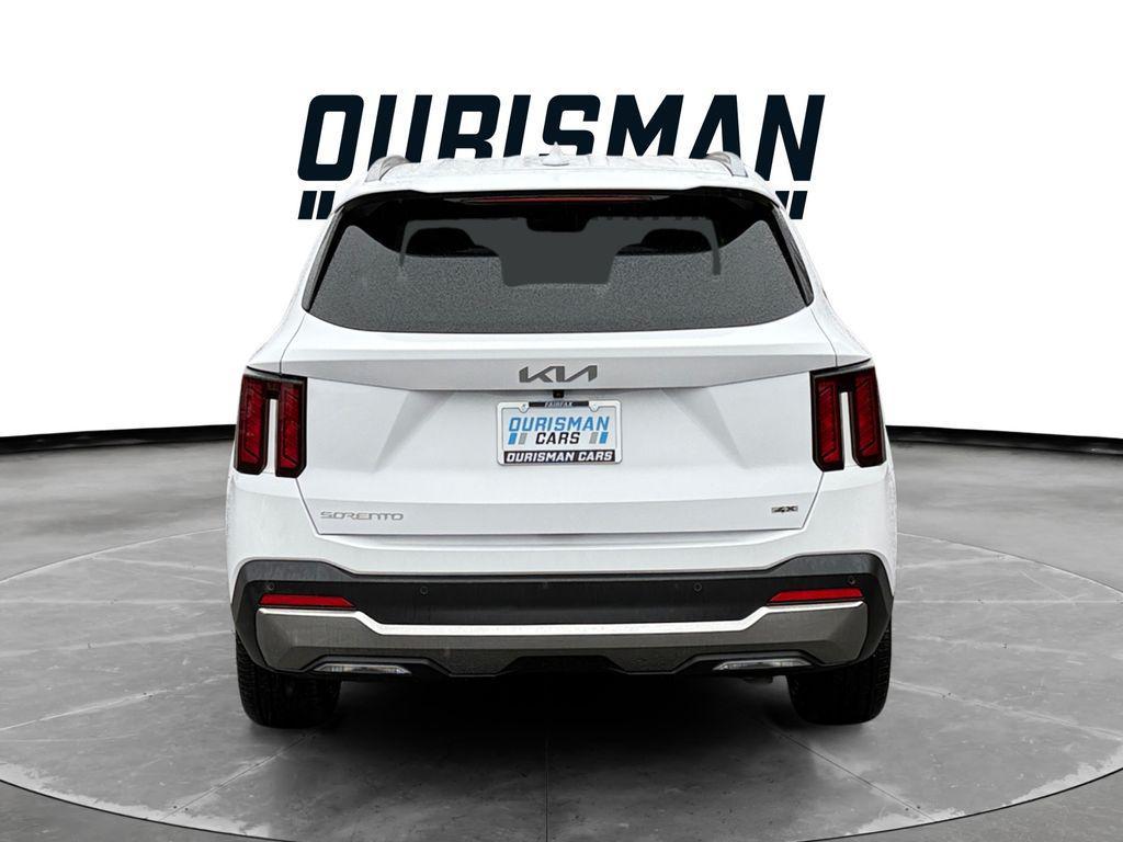 used 2025 Kia Sorento car, priced at $36,000