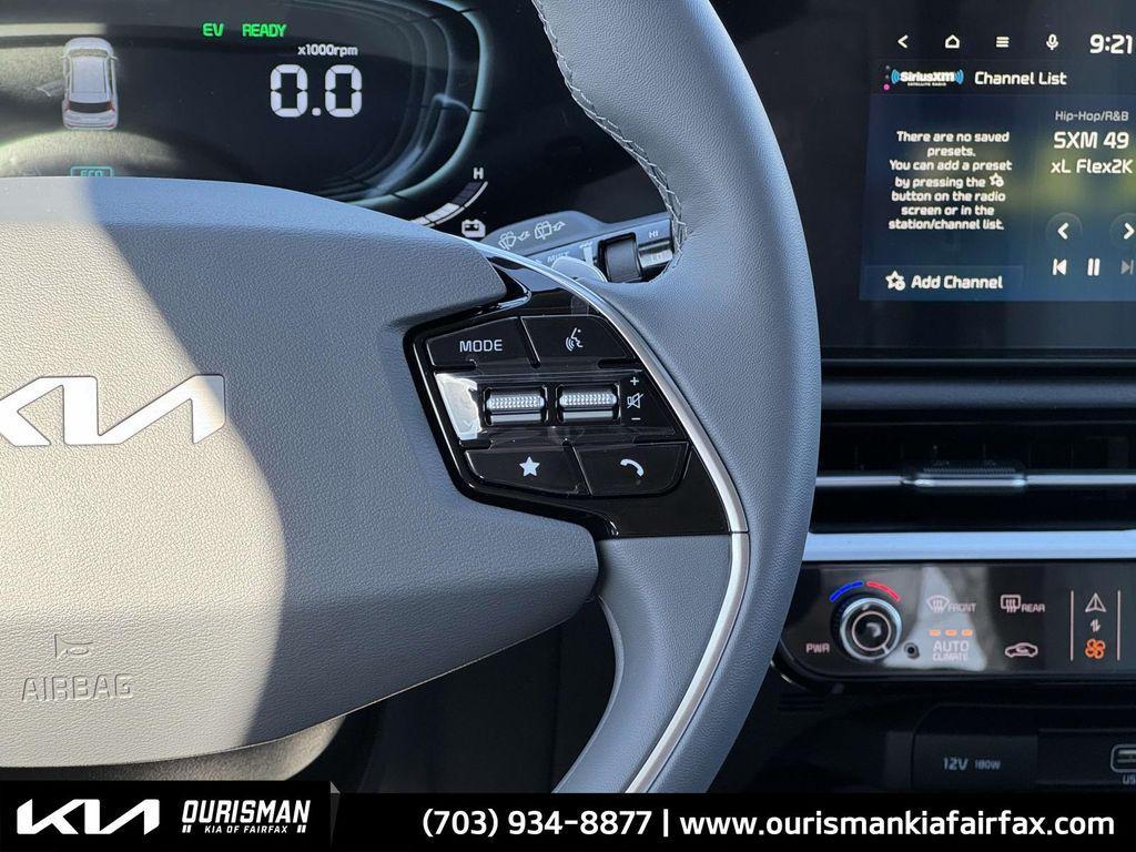 new 2025 Kia Niro car, priced at $29,891