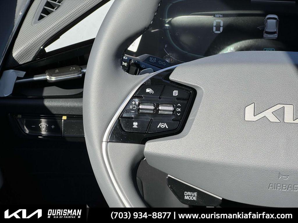 new 2025 Kia Niro car, priced at $29,891