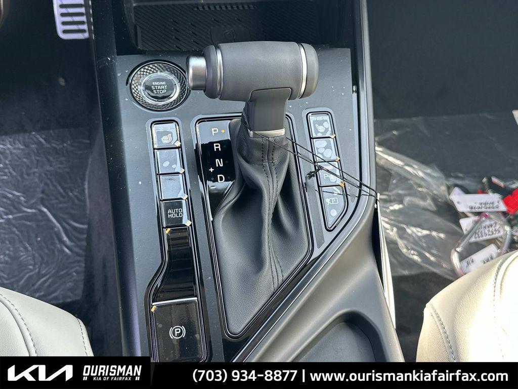 new 2025 Kia Niro car, priced at $29,520