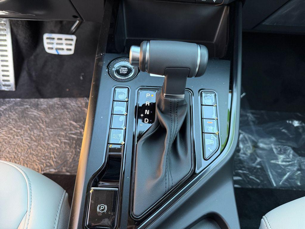 new 2025 Kia Niro car, priced at $31,920