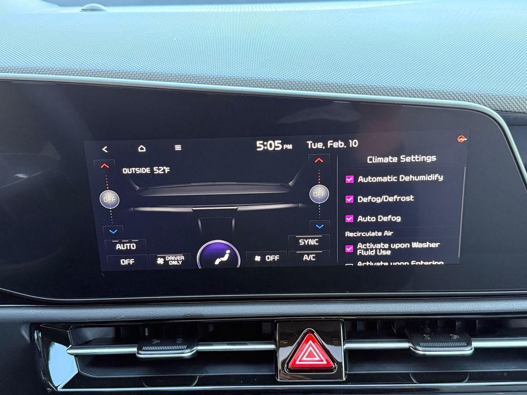 new 2025 Kia Niro car, priced at $31,920