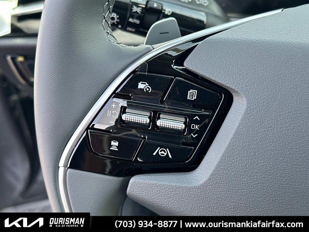 new 2025 Kia Niro car, priced at $29,520