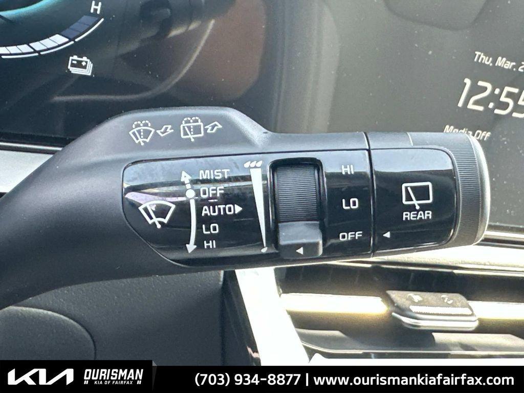 new 2025 Kia Niro car, priced at $29,520