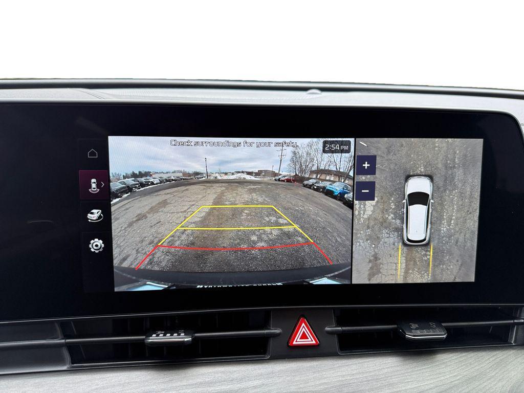 new 2025 Kia Sportage Plug-In Hybrid car, priced at $43,569