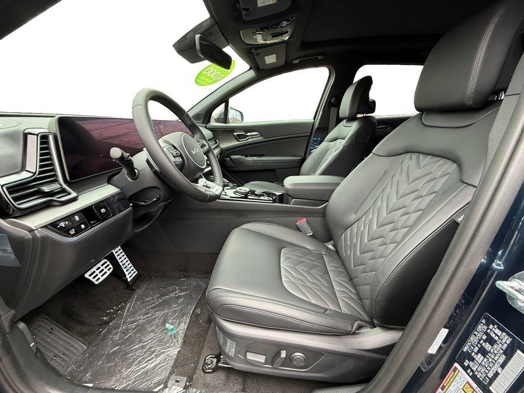 new 2025 Kia Sportage Plug-In Hybrid car, priced at $43,569