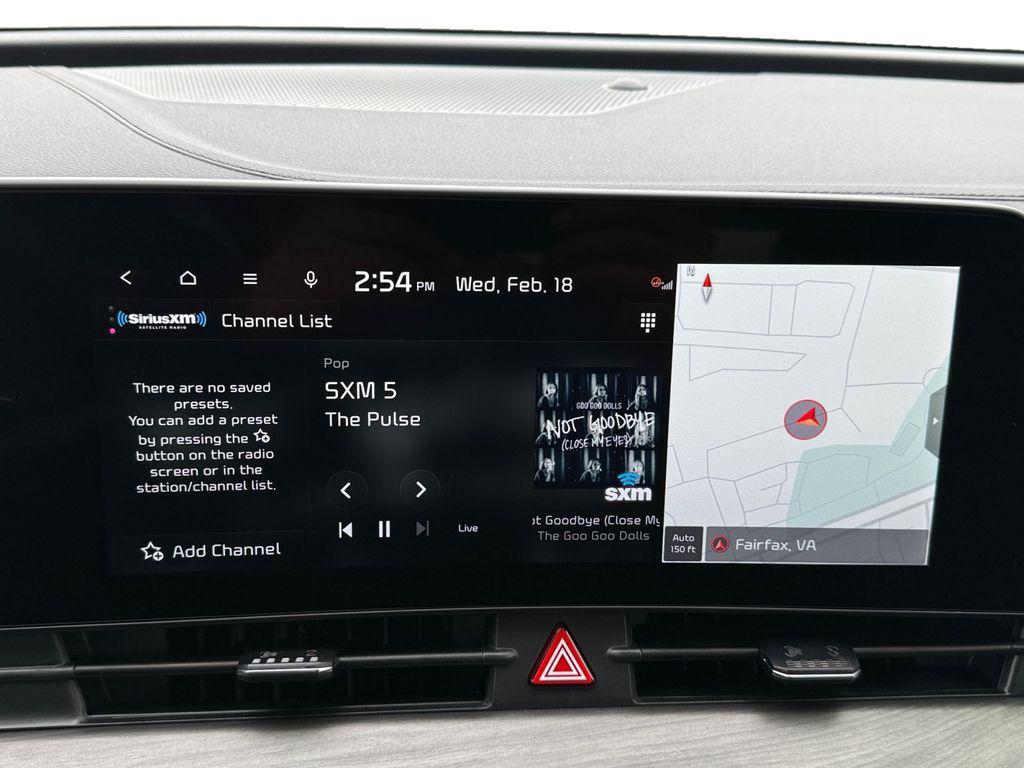 new 2025 Kia Sportage Plug-In Hybrid car, priced at $43,569