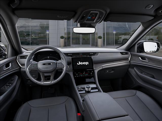new 2025 Jeep Grand Cherokee car, priced at $48,955
