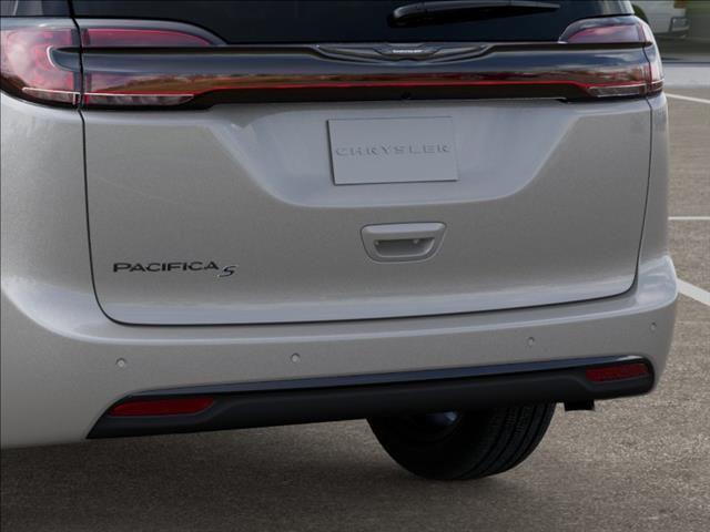 new 2026 Chrysler Pacifica car, priced at $42,918