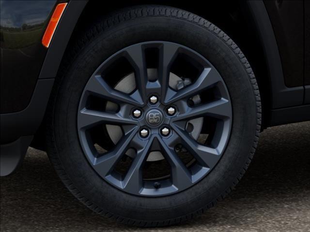 new 2026 Jeep Grand Cherokee car, priced at $48,606