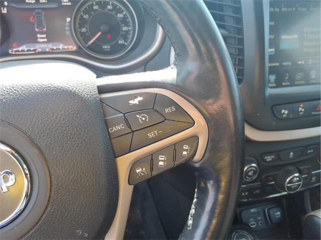used 2014 Jeep Cherokee car, priced at $5,000