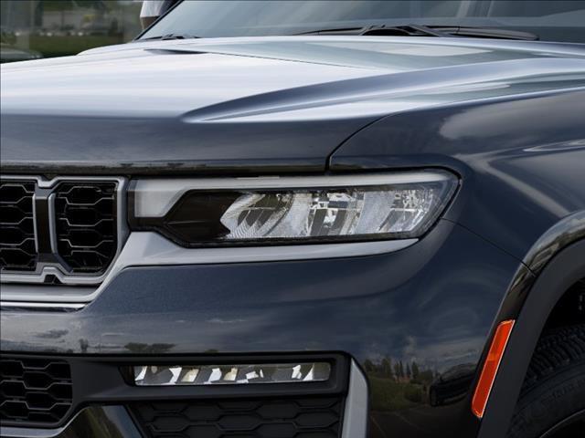 new 2026 Jeep Grand Cherokee car, priced at $48,722