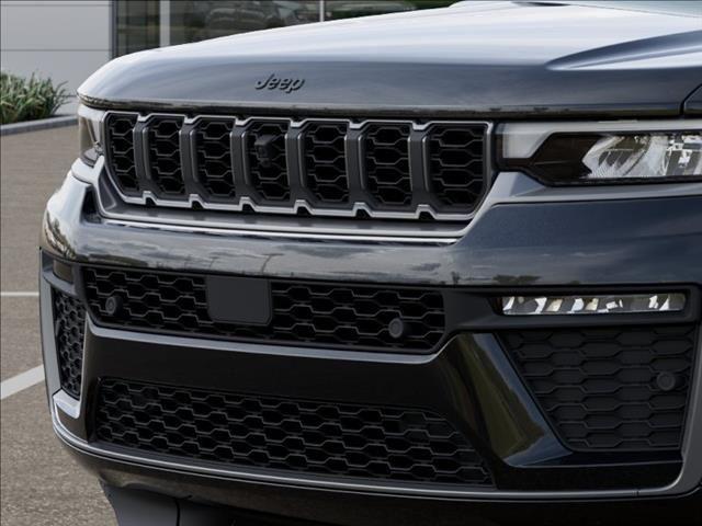 new 2026 Jeep Grand Cherokee car, priced at $50,211
