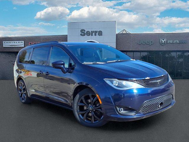 used 2019 Chrysler Pacifica car, priced at $16,000
