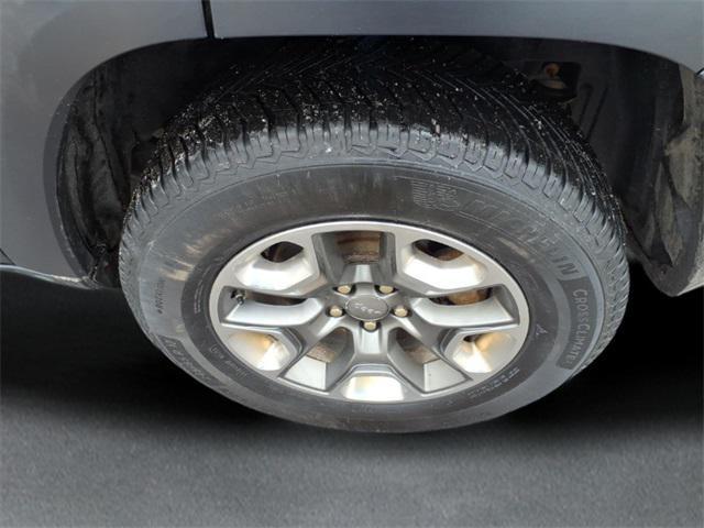 used 2019 Jeep Cherokee car, priced at $8,500