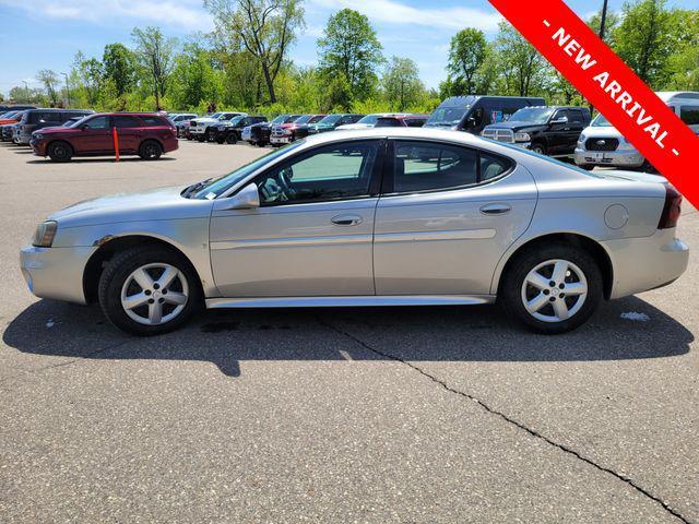 used 2007 Pontiac Grand Prix car, priced at $6,000