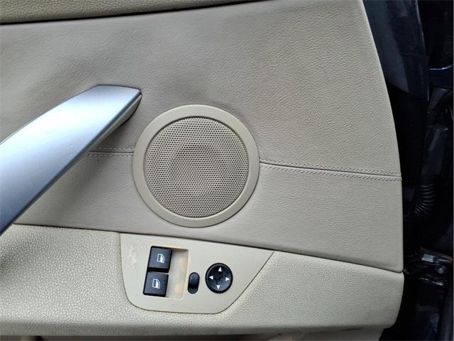 used 2007 BMW Z4 car, priced at $11,000