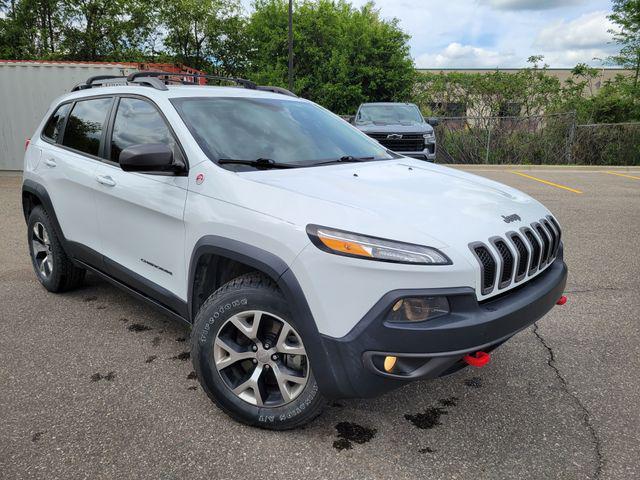 used 2015 Jeep Cherokee car, priced at $11,500