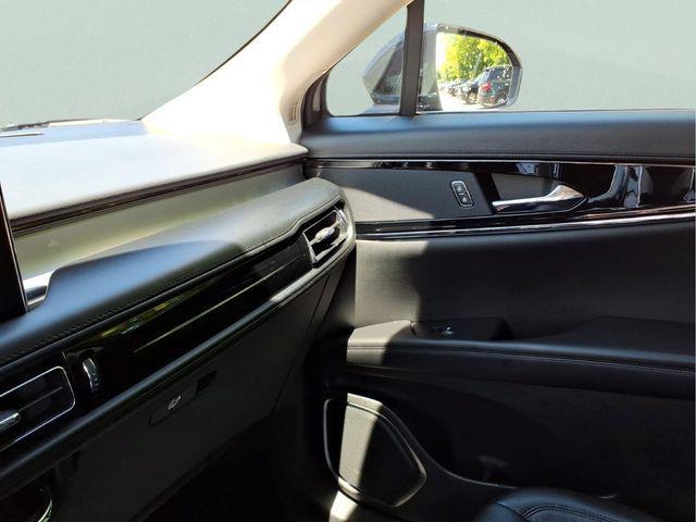 used 2023 Lincoln Nautilus car, priced at $29,780