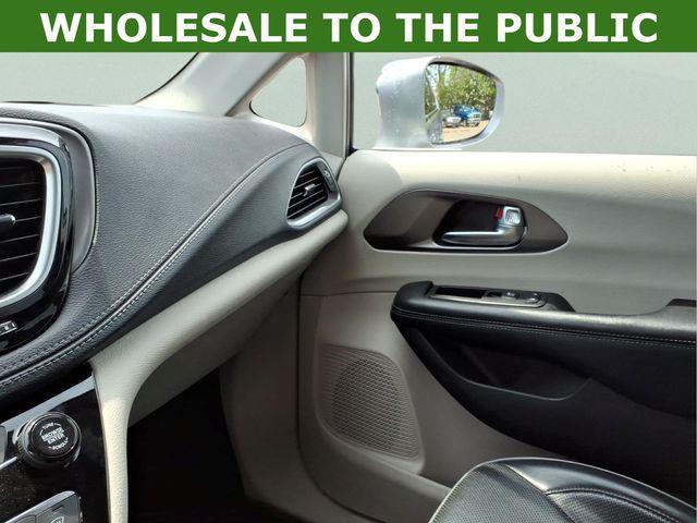 used 2019 Chrysler Pacifica car, priced at $17,000