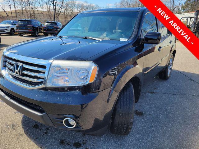 used 2013 Honda Pilot car, priced at $9,000