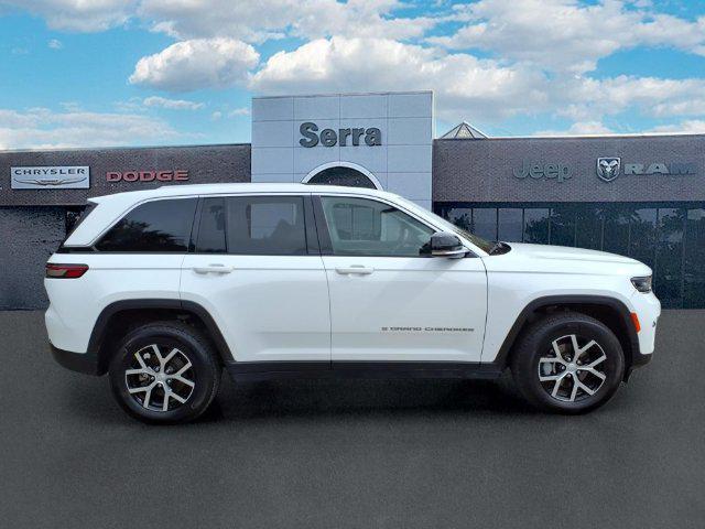 used 2023 Jeep Grand Cherokee car, priced at $24,780