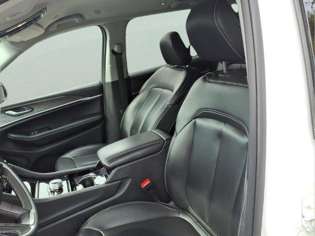 used 2023 Jeep Grand Cherokee car, priced at $24,780