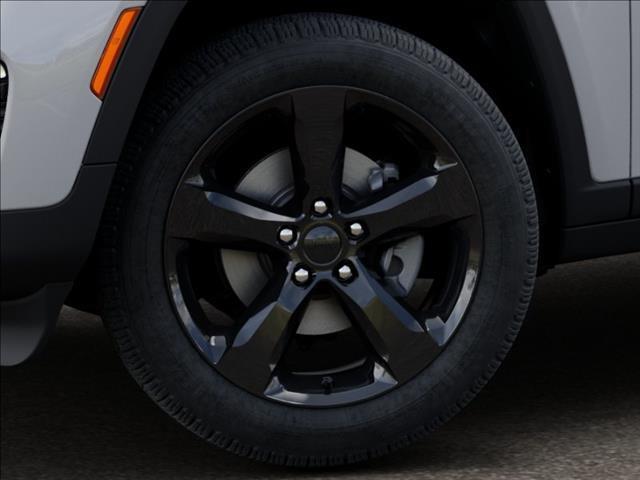 new 2025 Jeep Grand Cherokee car, priced at $50,018