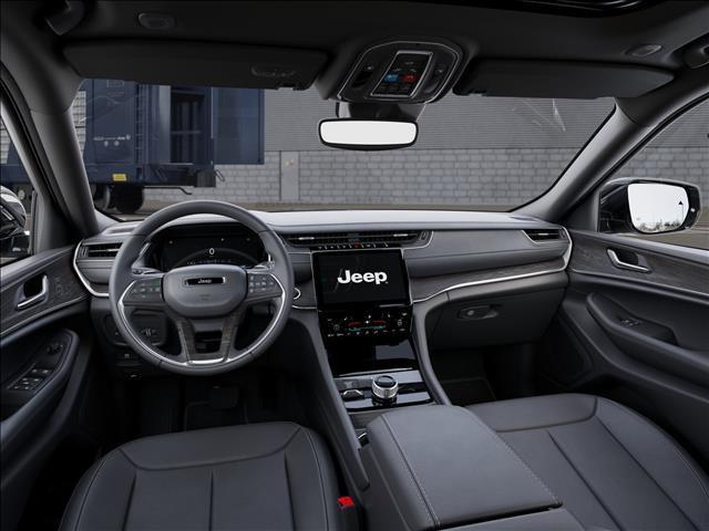 new 2025 Jeep Grand Cherokee car, priced at $50,018