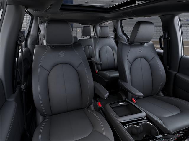 new 2025 Chrysler Pacifica car, priced at $51,565