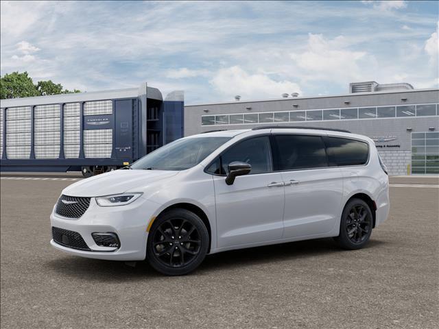 new 2025 Chrysler Pacifica car, priced at $51,565