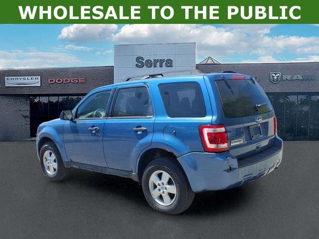 used 2010 Ford Escape car, priced at $5,000