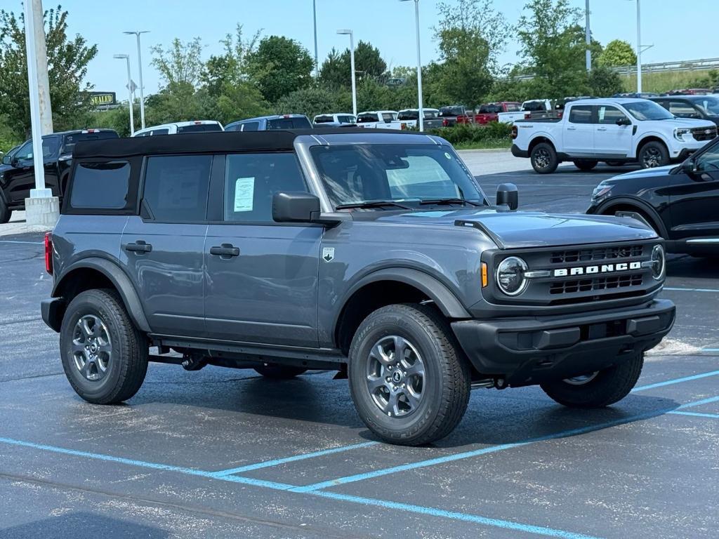 new 2025 Ford Bronco car, priced at $44,425