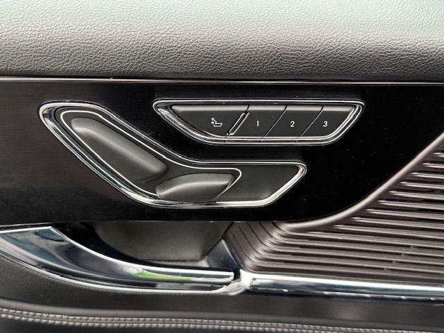 2022 Infinite Black Metallic Lincoln Corsair