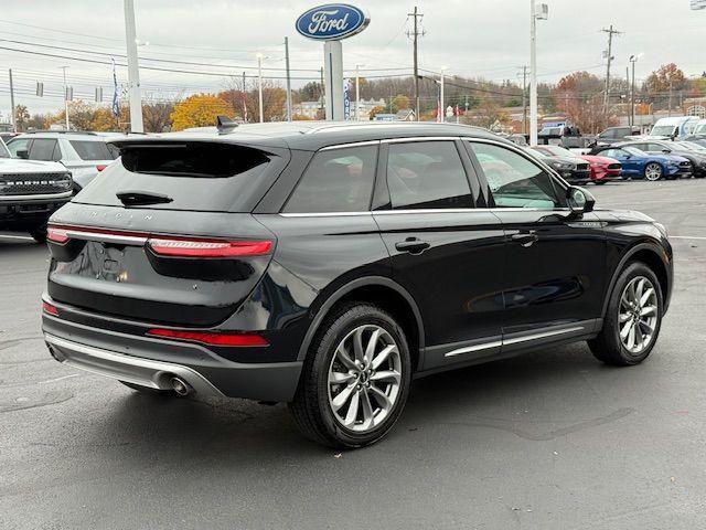 2022 Infinite Black Metallic Lincoln Corsair