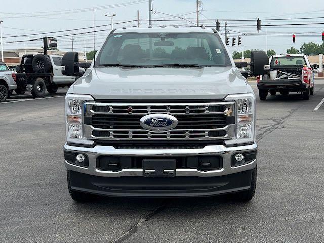 new 2025 Ford F-350 car, priced at $67,220
