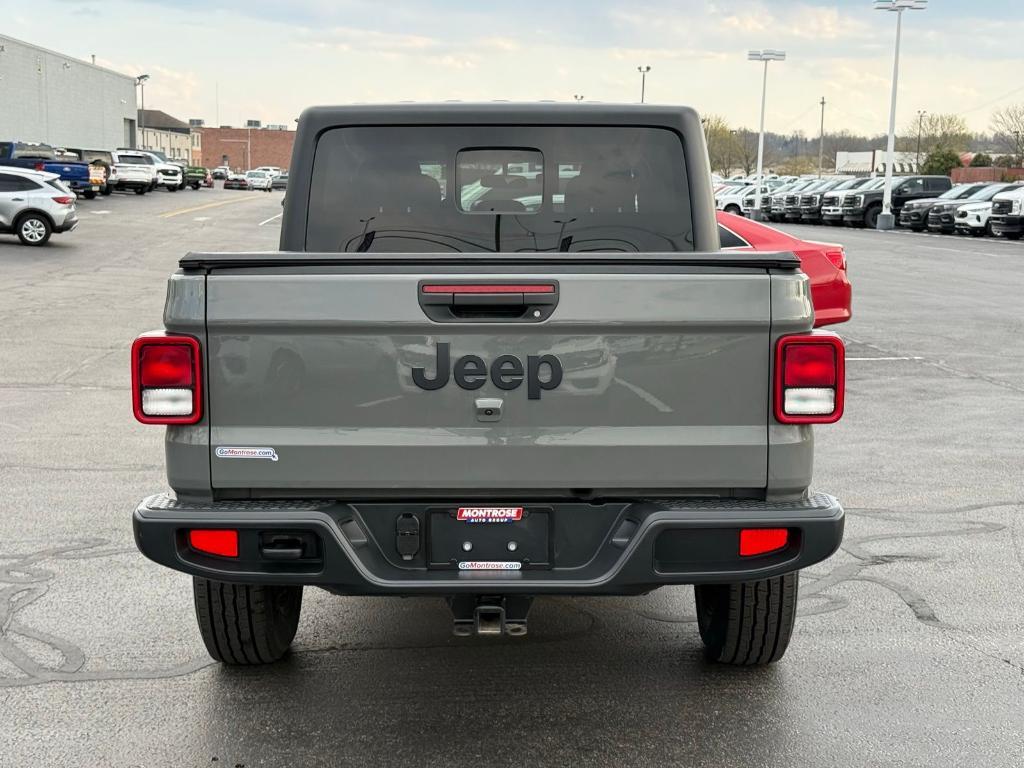 used 2022 Jeep Gladiator car, priced at $29,133