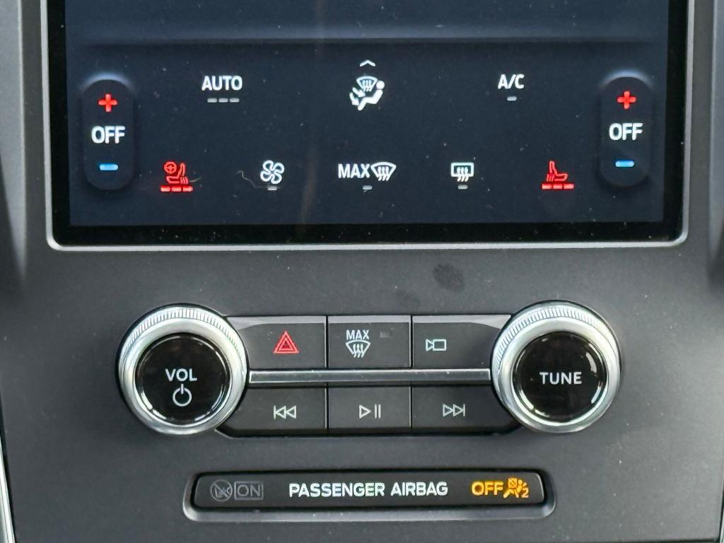 used 2022 Ford Edge car, priced at $21,198