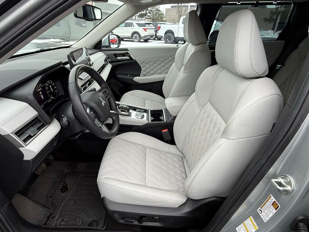 used 2023 Mitsubishi Outlander car, priced at $25,546