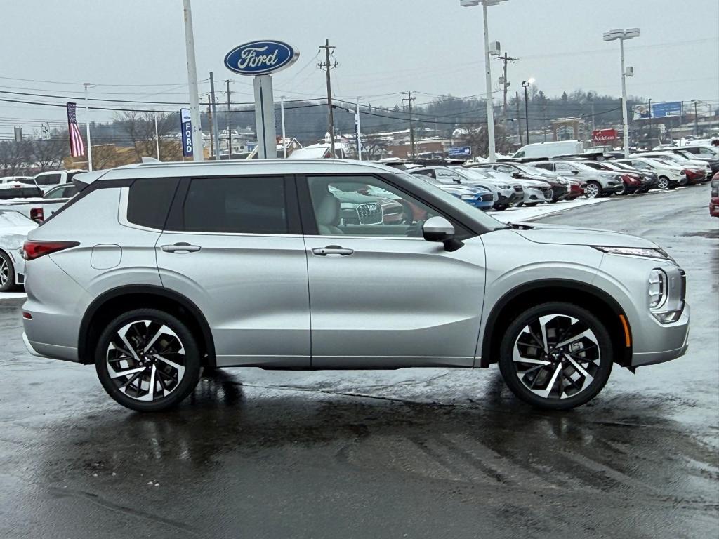 used 2023 Mitsubishi Outlander car, priced at $25,546