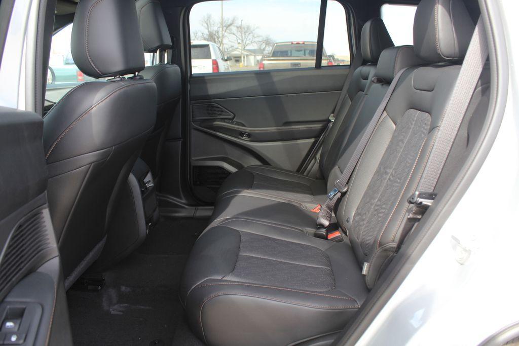 new 2026 Jeep Cherokee car, priced at $41,855