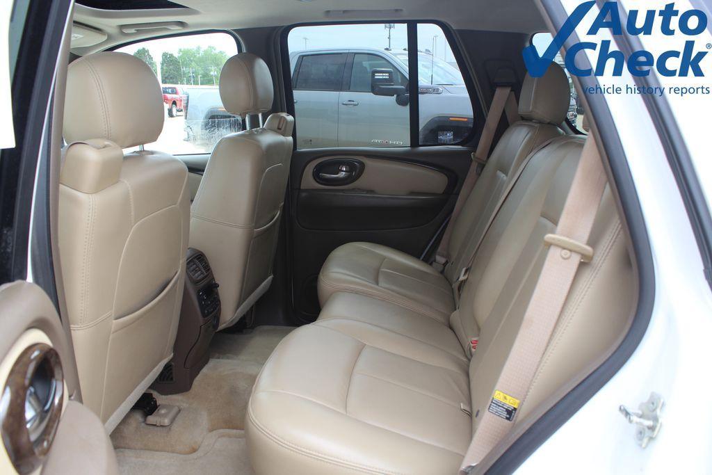 used 2006 Buick Rainier car, priced at $6,490