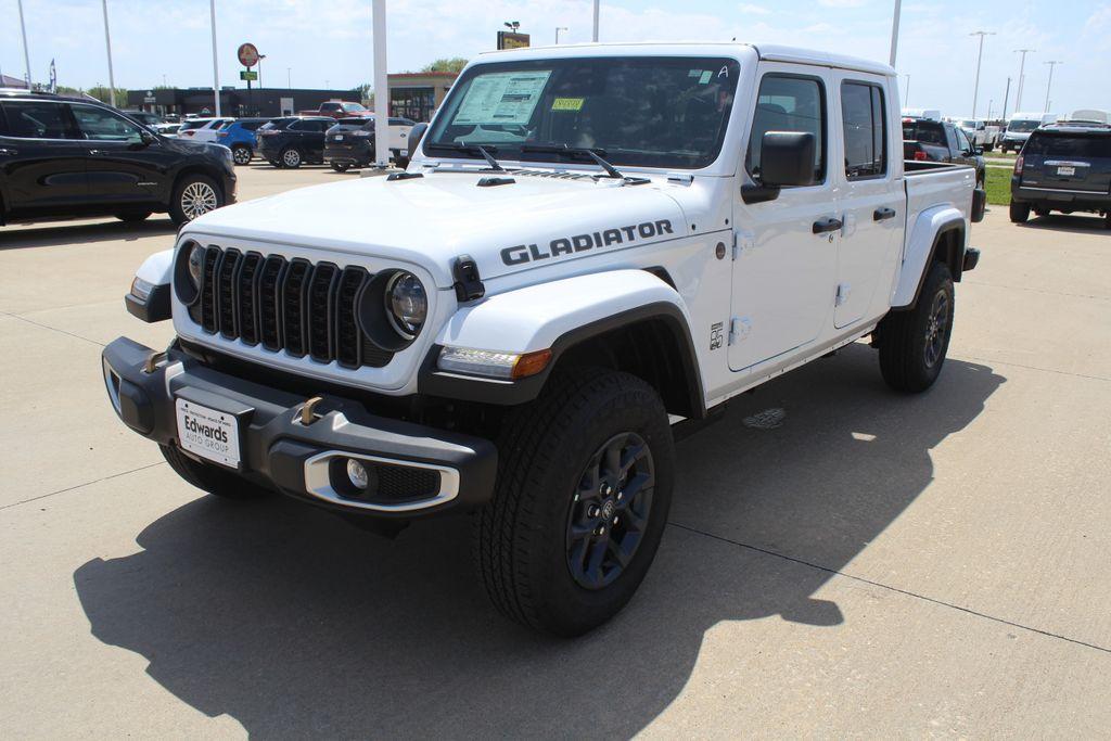 new 2026 Jeep Gladiator car, priced at $45,705