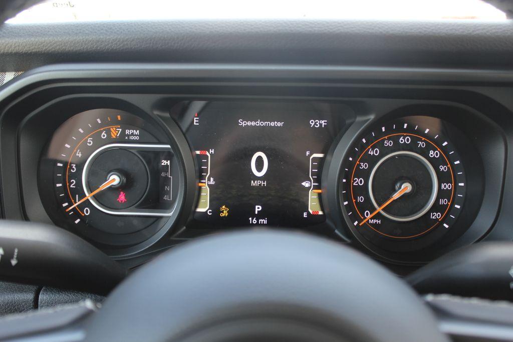 new 2026 Jeep Gladiator car, priced at $45,705
